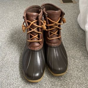 Big kids size 5 Sperry saltwater brown rain boot